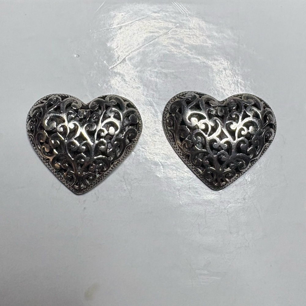 Earrings*925 Sterling Silver Filigree Heart Earrings Post Backs - Picture 1 of 7